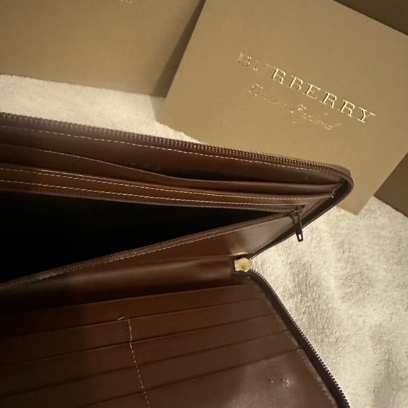 Burberry zippy organizer nova check - Picture 10 of 14